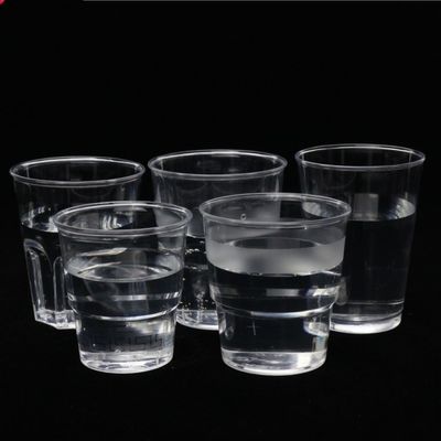 Una piccola tazza di vetro eliminabile di 4 chilowatt che fa macchina per la misurazione liquida  fornitore
